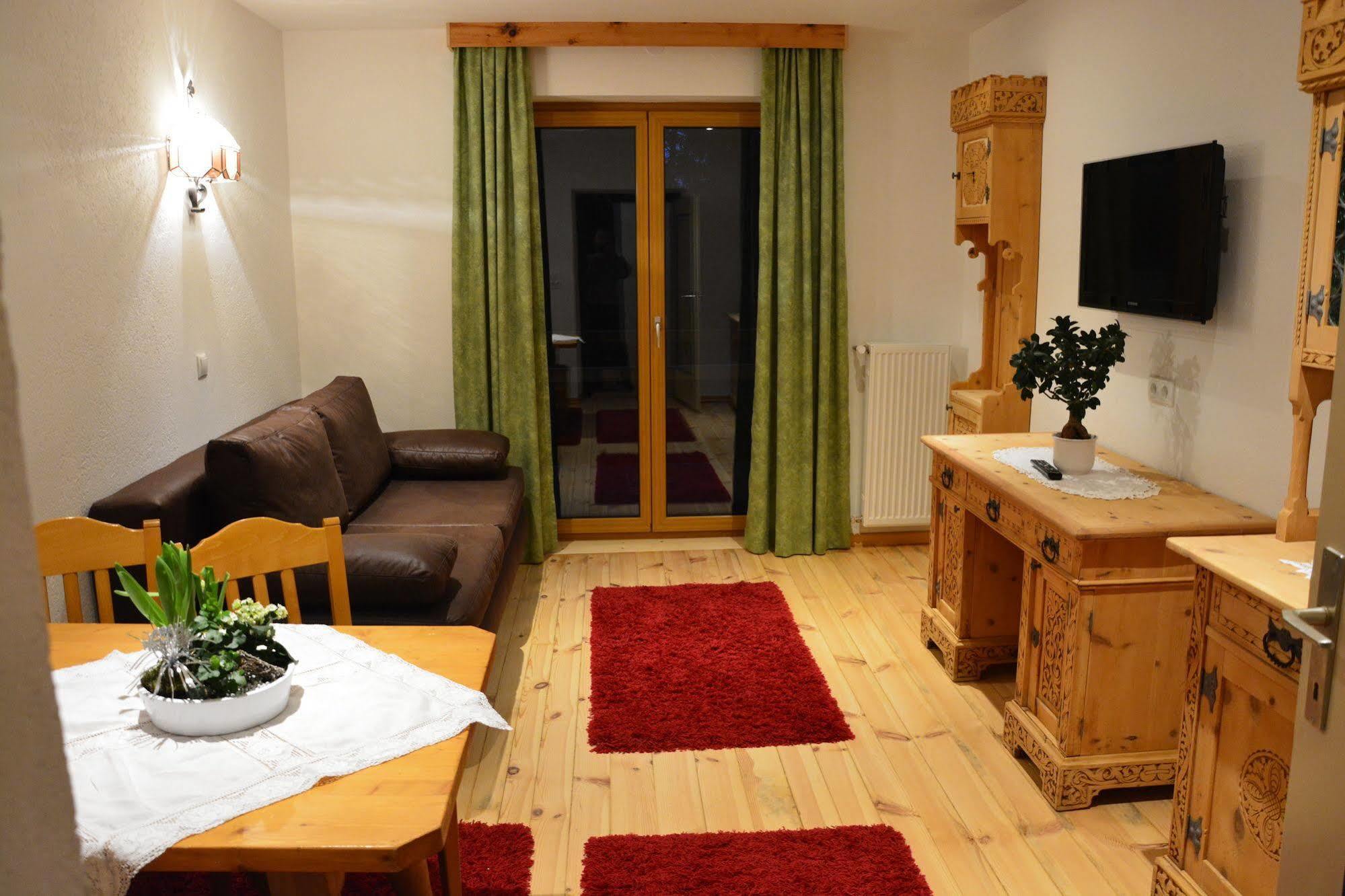 Nattererboden Hotell Natters Exteriör bild