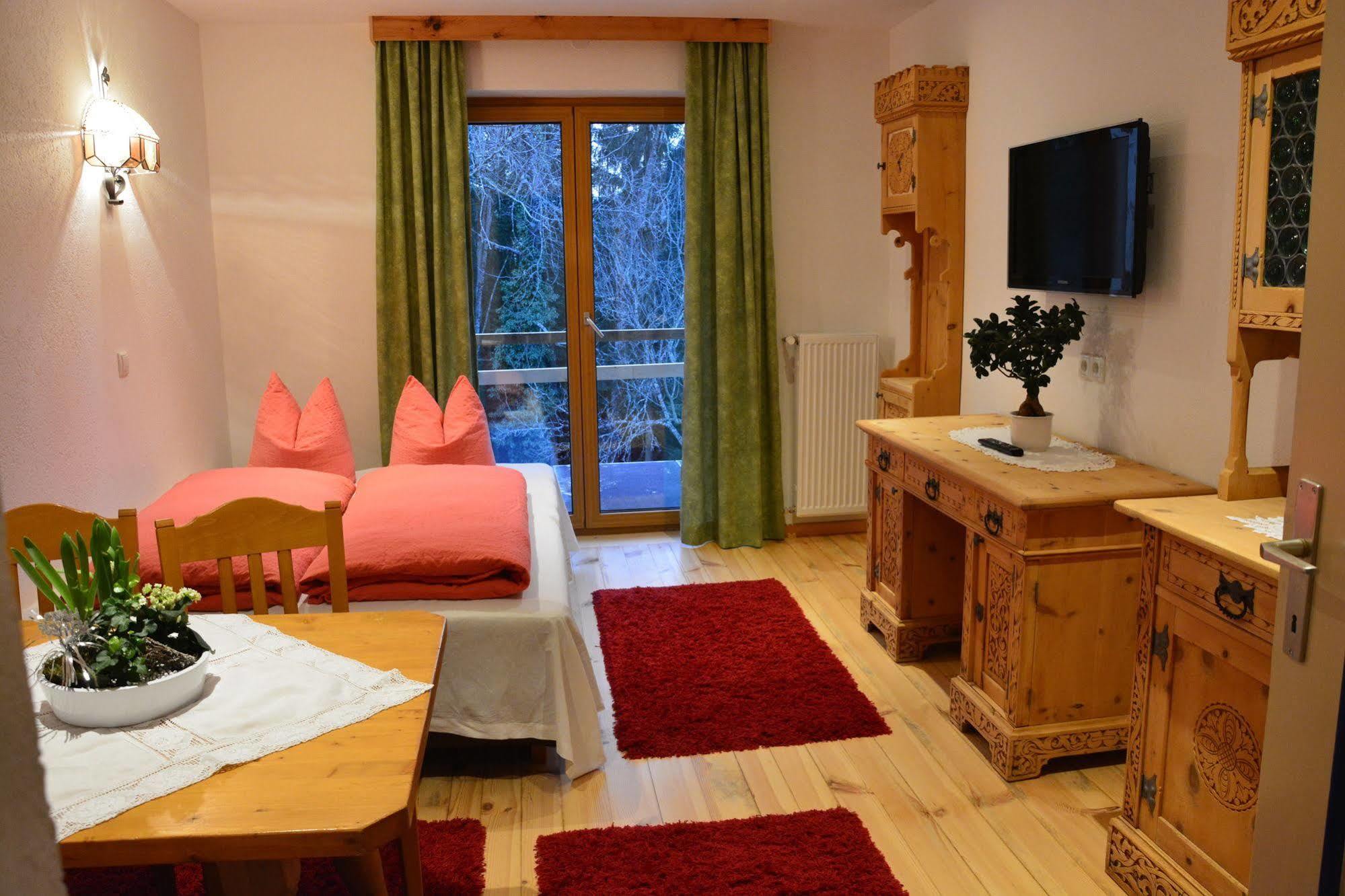 Nattererboden Hotell Natters Exteriör bild